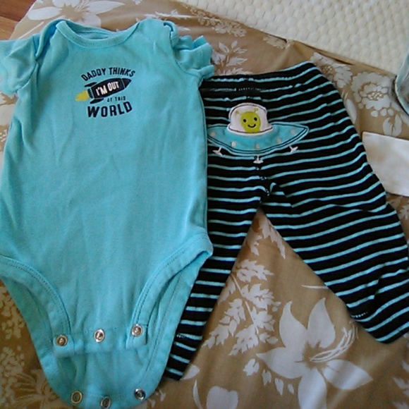 Out fit - Picture 3 of 3